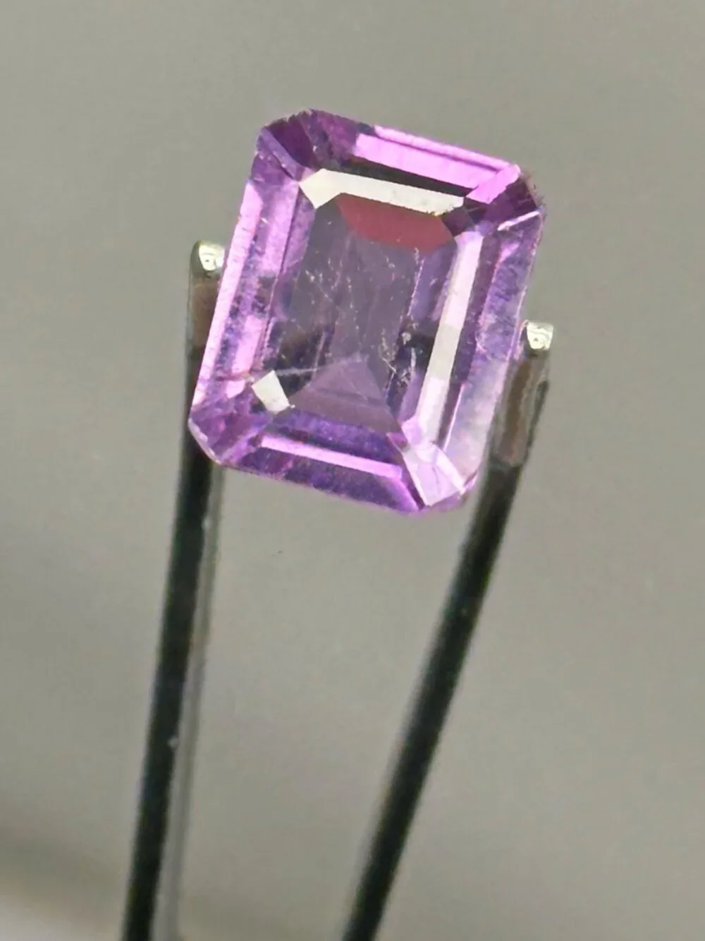 Color Changing Alexandrite - Picture 10 of 16